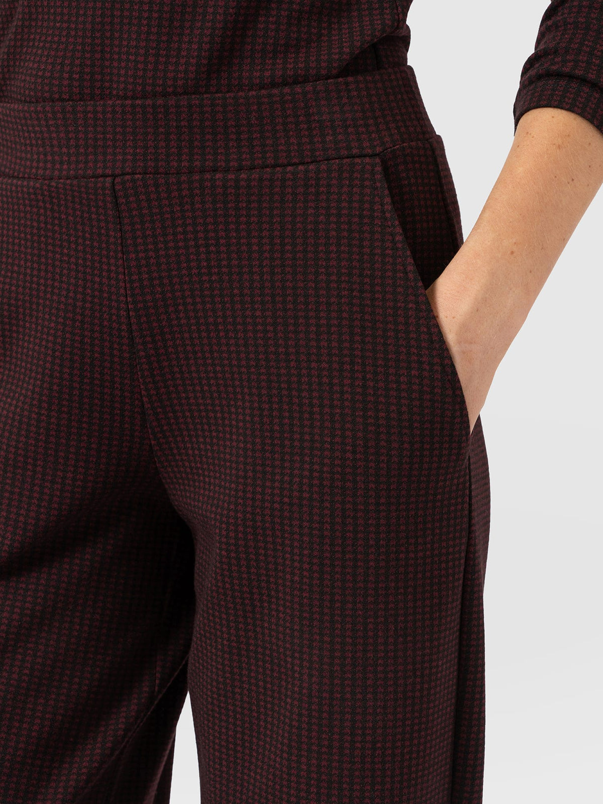 Pantalón de pernera ancha Keller — Minipata de gallo burdeos — vista 5